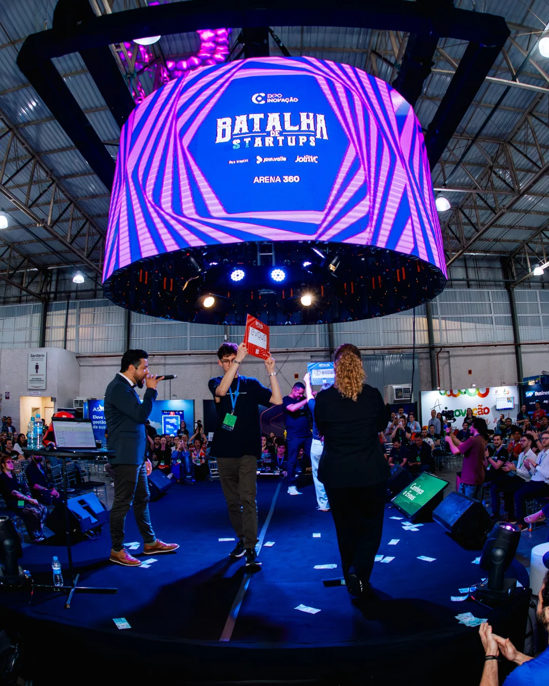 Pitch na Arena 360 durante a Batalha de Startups